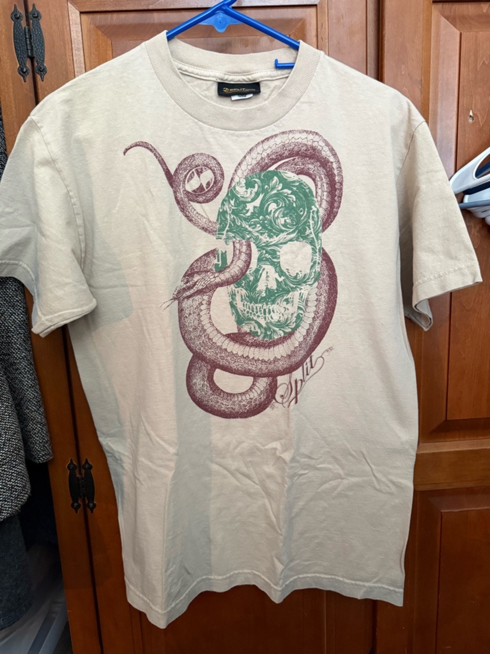 Split Desert Tan Tee with Green Skull and Maroon Snake Graphic M